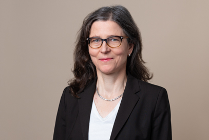 Prof. Dr. med. Dipl.-Theol. Christine M. Freitag Bild von Prof. Dr. med. Dipl.-Theol. Christine M. Freitag
